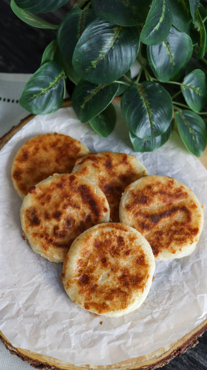 Arepas de Yuca CON QUESO